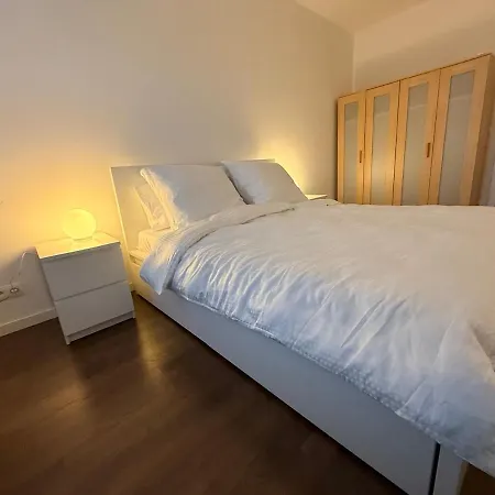 2 Bedroom With Great Location And Air Conditioning And Parking * Bratislava