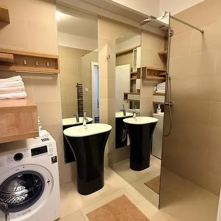 Appartement 2 Bedroom With Great Location And Air Conditioning And Parking Bratislava